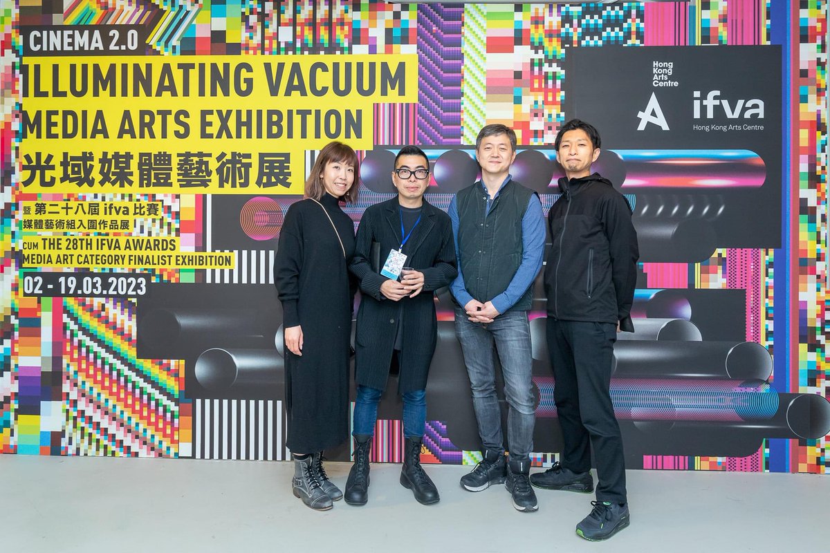 DqmjnX0's tweet photo. Hello, Shadow! is now on view at ifva festival in Hong Kong until March 19.
홍콩 아트센터의 ifva 페스 티벌에서 3월 19일까지 전시 중입니다. https://t.co/BxnUzMWsQF