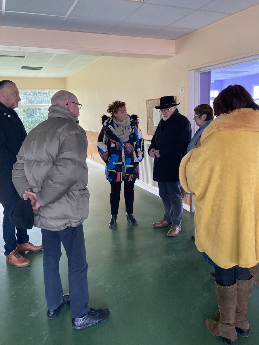 nadegehavet's tweet image. Carte blanche à… 📍L’Hopital Camfrout hier après midi, avec le #Maire JJ Léon et son équipe. Échanges sur les projets de la commune et l’activité du ⁦@Senat⁩. #Rencontrer #Ecouter #Dialoguer #Finistère.