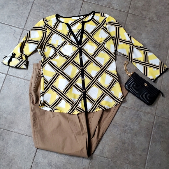 s1anka7a's tweet photo. So good I had to share! Check out all the items I'm loving on @Poshmarkapp #poshmark #fashion #style #shopmycloset #newyorkcompany #ana #bananarepublic: https://t.co/MYh6avhIe9 https://t.co/jQ7aFyFrV1