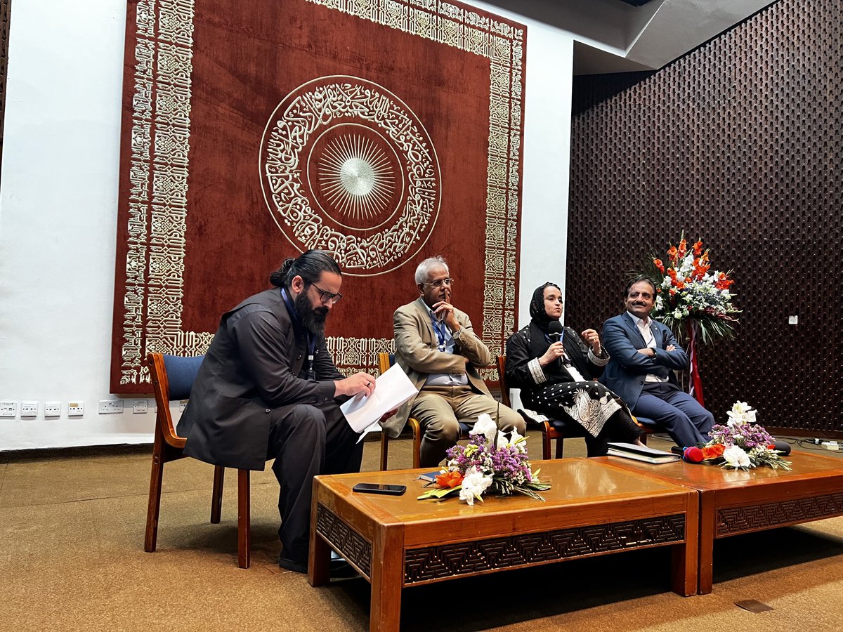 ZainabASamad's tweet photo. #HD4Pakistan
Sameen - listen to the policy makers; mindset change: Whether you use data for power or as a source or empowering others 
Binafshan - develop trust before you ask for data 
Bashir - its not easy, develop clear cut objectives, start small and slow https://t.co/ByEY5MPteX