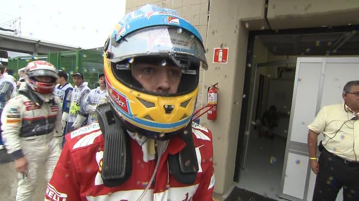 LuuisLedesma's tweet photo. Por todos los que llevamos viendo carreras toda la vida, los que hemos sufrido todos sus subcampeonatos, los que llevamos sufriendo desde 2012 con Fernando Alonso en P20-P15, los que hemos tenido que escuchar los "esta viejo" / "ya no es lo que era"

Ahora nos toca a nosotros. https://t.co/m4FqUqBn38