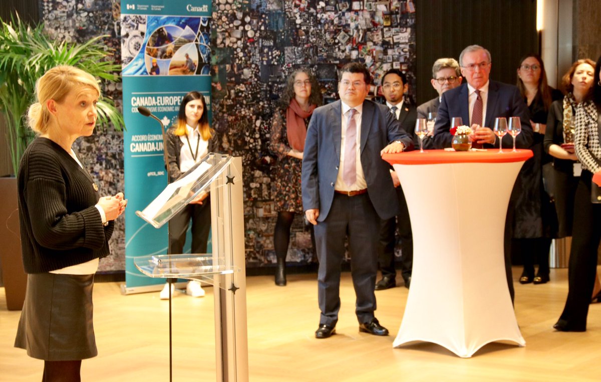 Celebrating five successful years of #CETA - #CETAat5. 🎂 

Joined by 🇪🇺 <a href="/WeyandSabine/">Sabine Weyand</a> and 🇸🇪 <a href="/Swedishenterp/">Swedish Enterprise</a> International Director Charlotte Andersdotter, 🇨🇦 Ambassador <a href="/Ailish_Campbell/">Ailish Campbell</a> reiterated the importance of the strong #CanadaEU partnership. 🇨🇦🤝🇪🇺 1/3