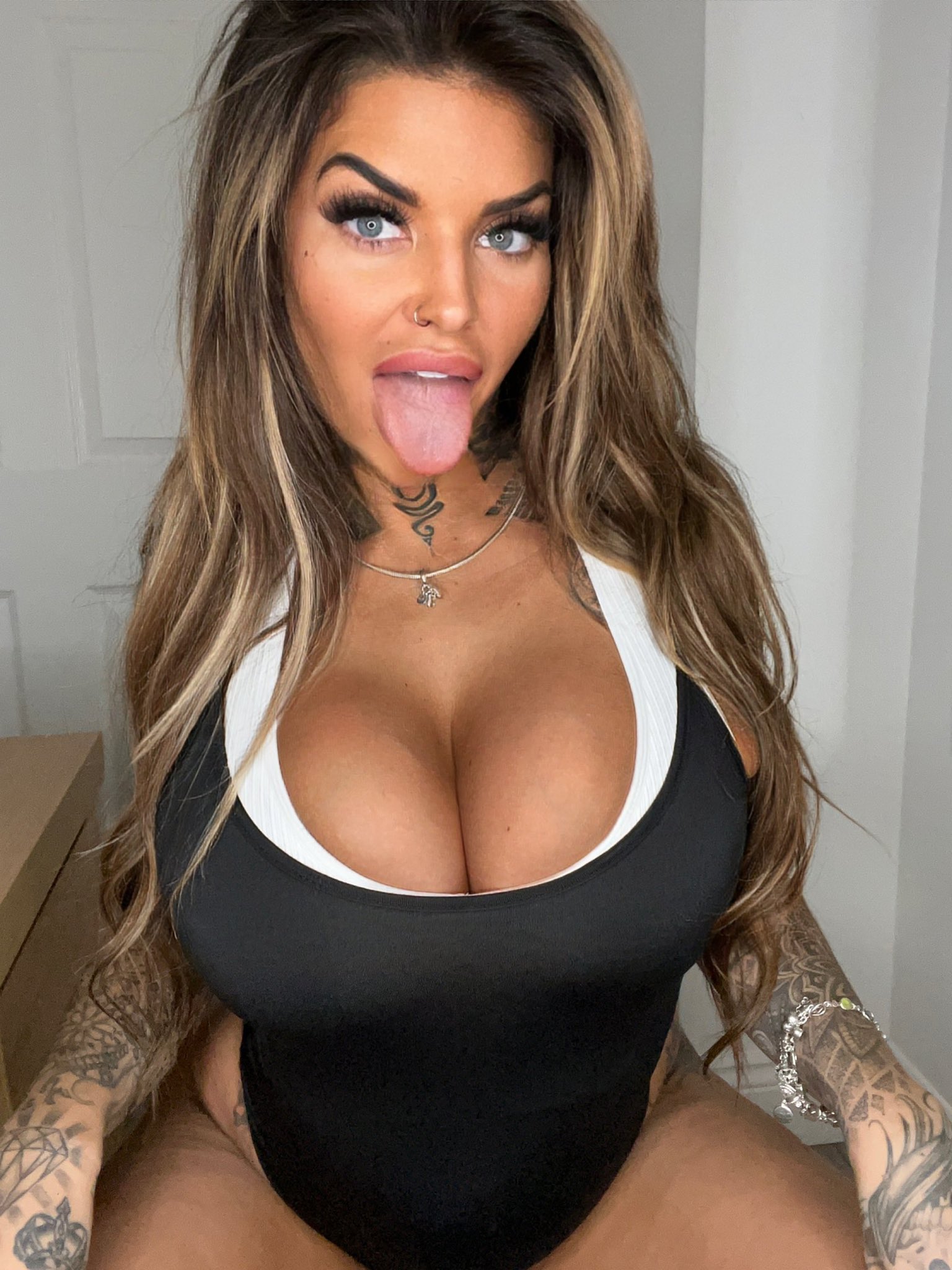 Playmate Kayleigh wanless 0%OF on Twitter: "👅 https://t.co/Nf94YwFSoD