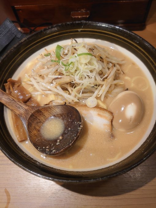 晩ごはんは東京駅でラメーン 