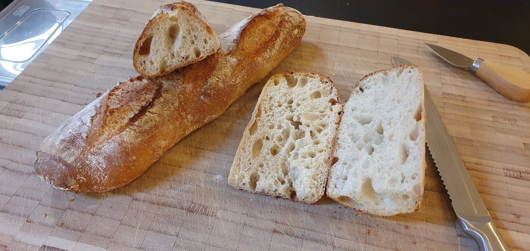 60 days with no internet. Credit where credit's due <a href="/bt_uk/">BT</a>, your total lack of ability to resolve my fault after 7 resolution dates means I've got pretty good at baking. #stilloffline #masterbaker
