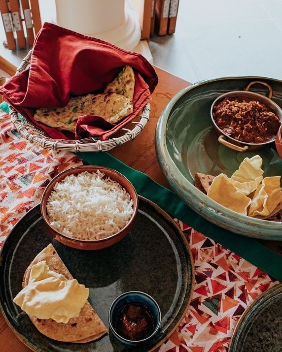 Masala Hut is our go-to comfort food. Savor the authentic flavors of traditional Indian cuisine at this popular restaurant. #SheratonMaldives #MarriottBonvoy #VisitMaldives