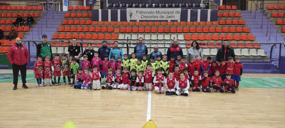 RFAFJAEN's tweet photo. 👶🏼⚽️| V Concentración Bebe de Fútbol Sala celebrada hoy sábado 4 en Jaén (Pabellón La Salobreja).

Han participado los siguientes equipos:

@linarescf_ 
@LafabricaCDT 
@Andujar_FS 
#AEDUJA 
@atmengibar_cf 
@MaristasJaen https://t.co/lyHHP2bmAe