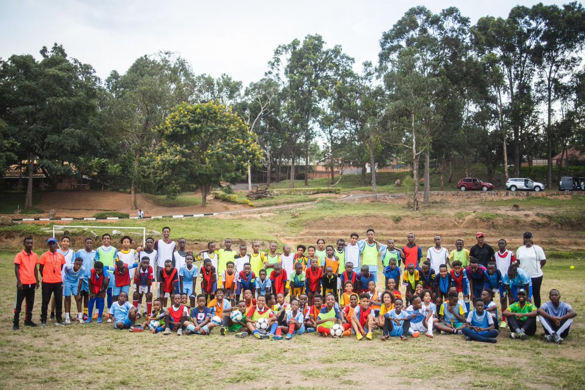 ggfa_rw's tweet photo. Capping off the week in great form with an amazing training session involving all the age groups from the squad! ⚽️💪 https://t.co/wGFEicIkHa