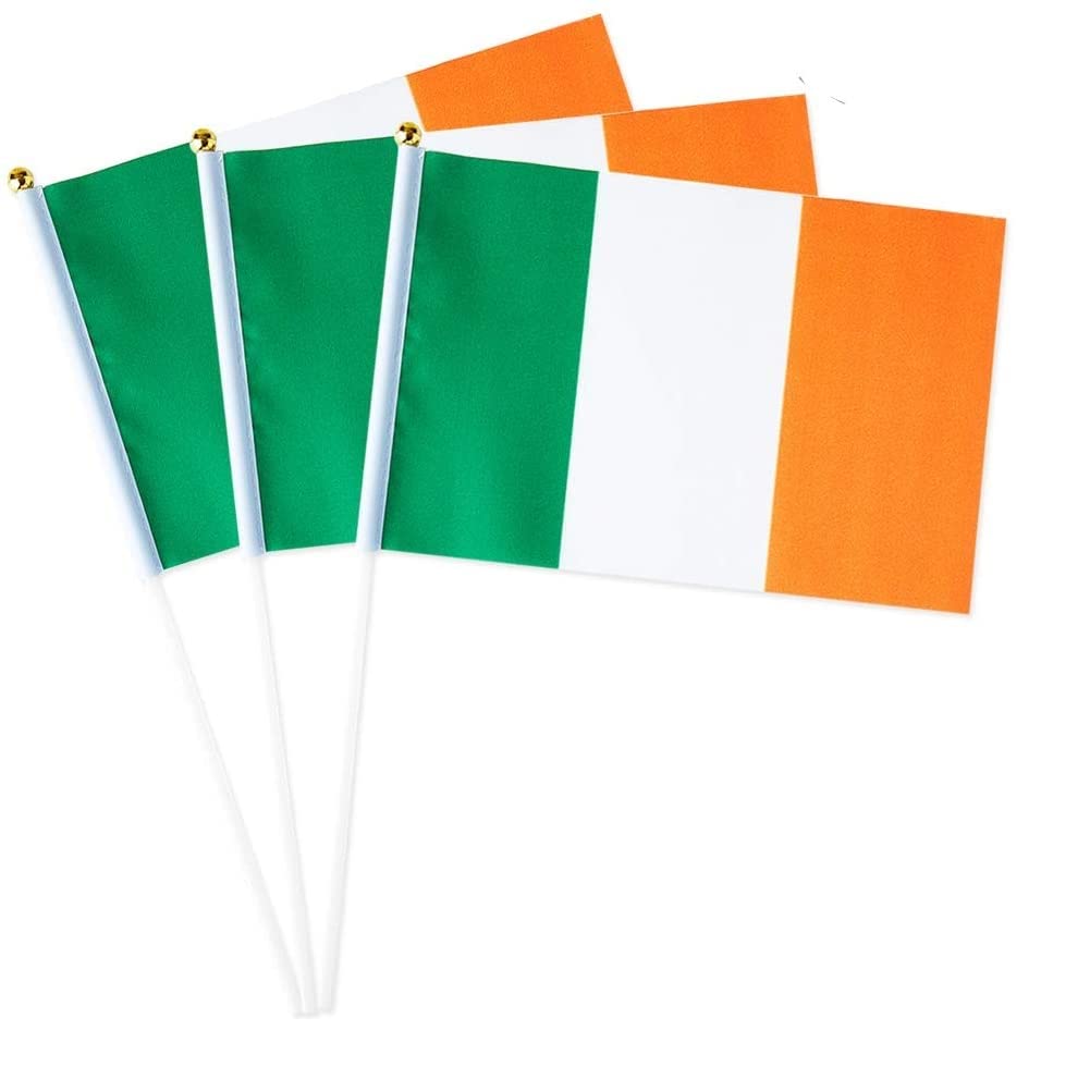 20 flags - 3ft x 2ft - only €99 plus vat bannerprinting.ie/handheld-flags
#stpatricksday