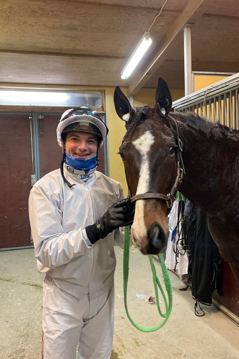 Stall Bergh (@stallbergh) on Twitter photo 100% på Bollnästravet igår då Mellby Indigo vann i fin stil från ledningen🥇💪🐴 & direkt efter det spurtade Loaded Noah till en övertygande seger efter en snyggt lopp av <a href="/JonCarremonte/">Jonathan Carré🏇🏻🇫🇷🇸🇪</a> 🥇💨🐴 100% på Bollnästravet igår då Mellby Indigo vann i fin stil från ledningen🥇💪🐴 & direkt efter det spurtade Loaded Noah till en övertygande seger efter en snyggt lopp av <a href="/JonCarremonte/">Jonathan Carré🏇🏻🇫🇷🇸🇪</a> 🥇💨🐴