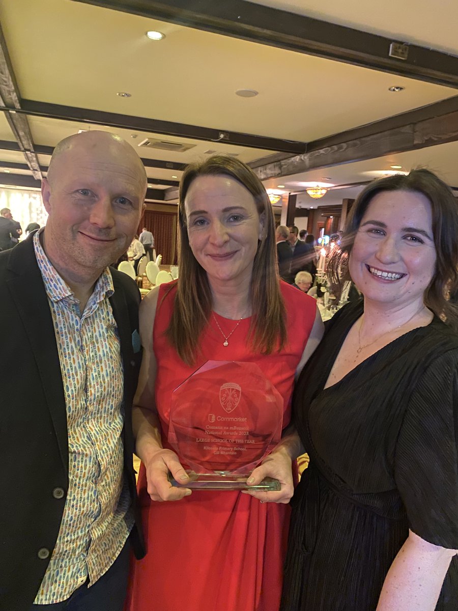 cnmbwicklow's tweet photo. 2 Cornmarket National Awards for Wicklow - 2nd Place in School of the Year for @KilcoolePS and Merit Award for Public Relations for Wicklow.  Thanks to all in @cumanndl and 
@cnambnaisiunta for a great night #AllianzCnmB https://t.co/bUp8ZEQ7QP