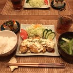 何度も試したお気に入り!使う油はたったの大匙1『揚げないチキン南蛮定食』