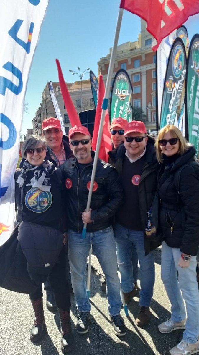 jusapolpucela's tweet image. Con el sindicato #SIPE @sipertzaintza de la @ertzaintzaEJGV 🚔

Bravooooooo compañeros 👏👏👏👏👏👏

#4MMadrid

#NoALaInseguridadCiudadana

👆🚔👆🚔👆🚔