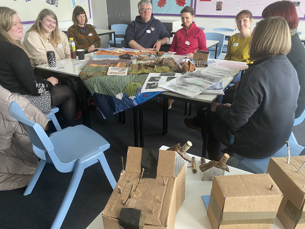 GoodMorningMrJ1's tweet photo. #PedagooPerth round two workshops with @ciaracreative, @GillianGriff15, @debshay40 and @DewarIsla on sewing and making, feedback and reciprocal reading. @pedagoo https://t.co/xHqGKsoCbA