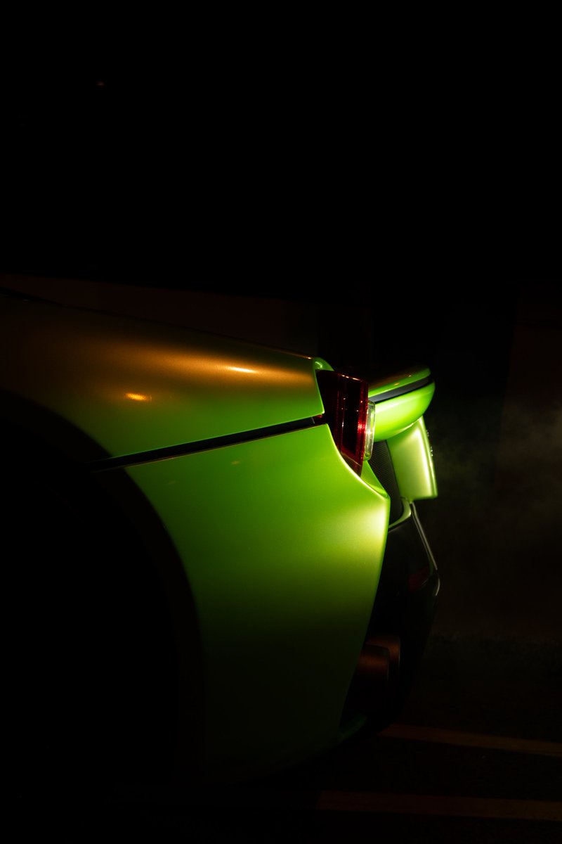LaMontre18's tweet photo. Green LaFerrari https://t.co/VZXUhRksSD