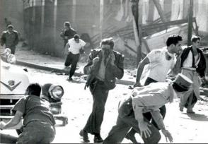 MMarreroCruz's tweet photo. #Cuba no olvida aquel 4 de marzo de 1960, cuando la explosión del vapor La Coubre en el muelle de La Habana, hizo estremecer la ciudad.
Este hecho fue una de las tantas acciones terroristas orquestadas por el Gobierno de los EEUU contra nuestro país.
#TenemosMemoria https://t.co/fLt8laox7g