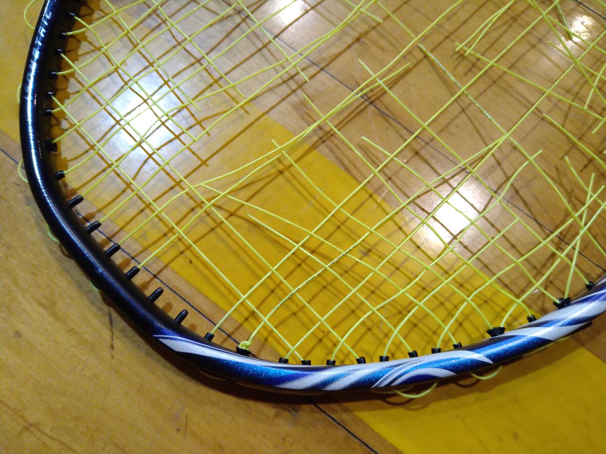 K3901Y's tweet image. 上手い人達の所に混ざったら、すぐこれ

人生７本目の下手切れカマした💥

折れたぐらいの音したわ😳

#ASTROX100ZZ
#BG66ULTIMAX 
#32lbs