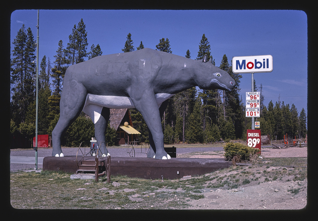 Roadside America: 

Baluketherium [Baluchitherium] with Mobil sign, Thunderbeast Park, Route 97, Chiloquin, Oregon

Powered by: Node-Red & Roadside America API

Check it out: roadside-america.dumbprojects.com & roadsideamerica.us

#roadsideamerica