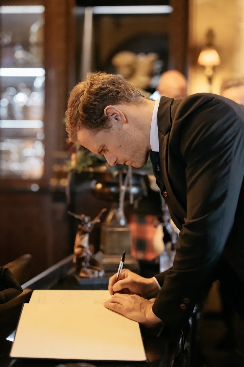 Clan Lallybroch on Twitter "Buenos días, lallybrochers! Graham