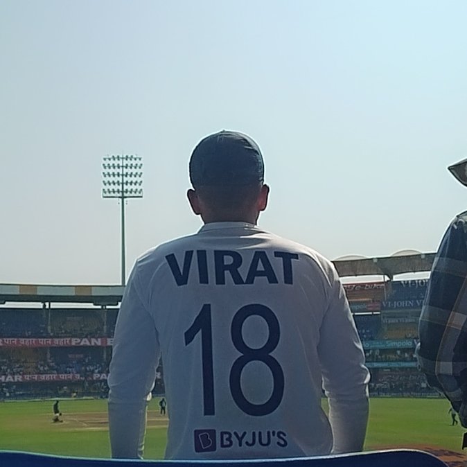 prthmesh_18's tweet photo. A self earned dream came ture!🧿❤️
Waited for 8 year's just to see @imVkohli live from the stadium, finally it has came true. I hope one day that I can meet Virat Kohli too. I write this with my heart exceptionally filled with emotions. (1/2) https://t.co/GBbpjKGmeG