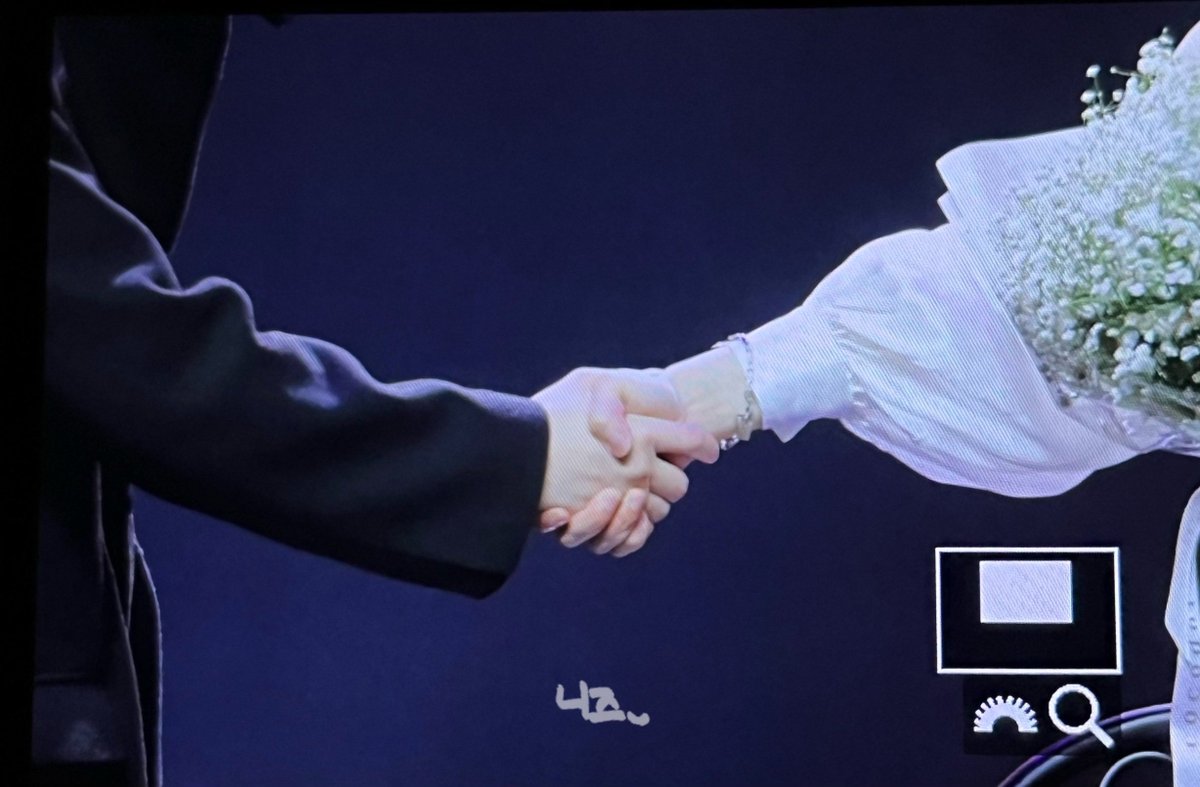 230304 그냥, 승식 1부

두분 꼭 행복하셨으면 좋겠어요 . . . 

#승식 #강승식 #세준 #임세준