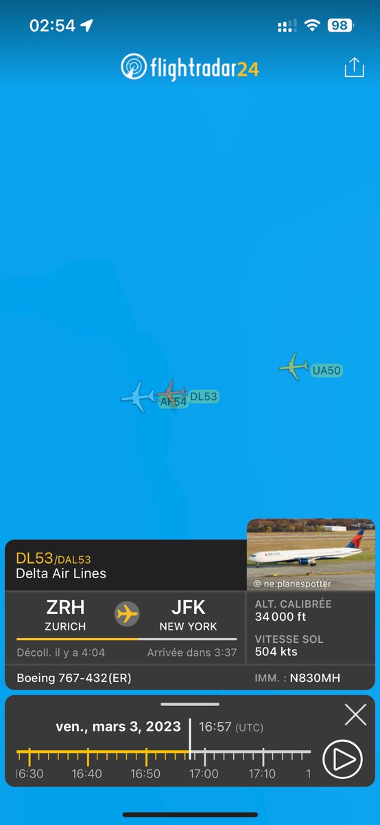 zepyaf's tweet photo. Hier sur #AF054 nous avons doublé un 767 de @Delta au dessus de l’Atlantique.
Les séparations verticales de 1000ft sont impressionnantes mais parfaitement réglementaires.
@piloteus c’était toi sur le Zurich / JFK ? 😇 https://t.co/zURLPNz06A