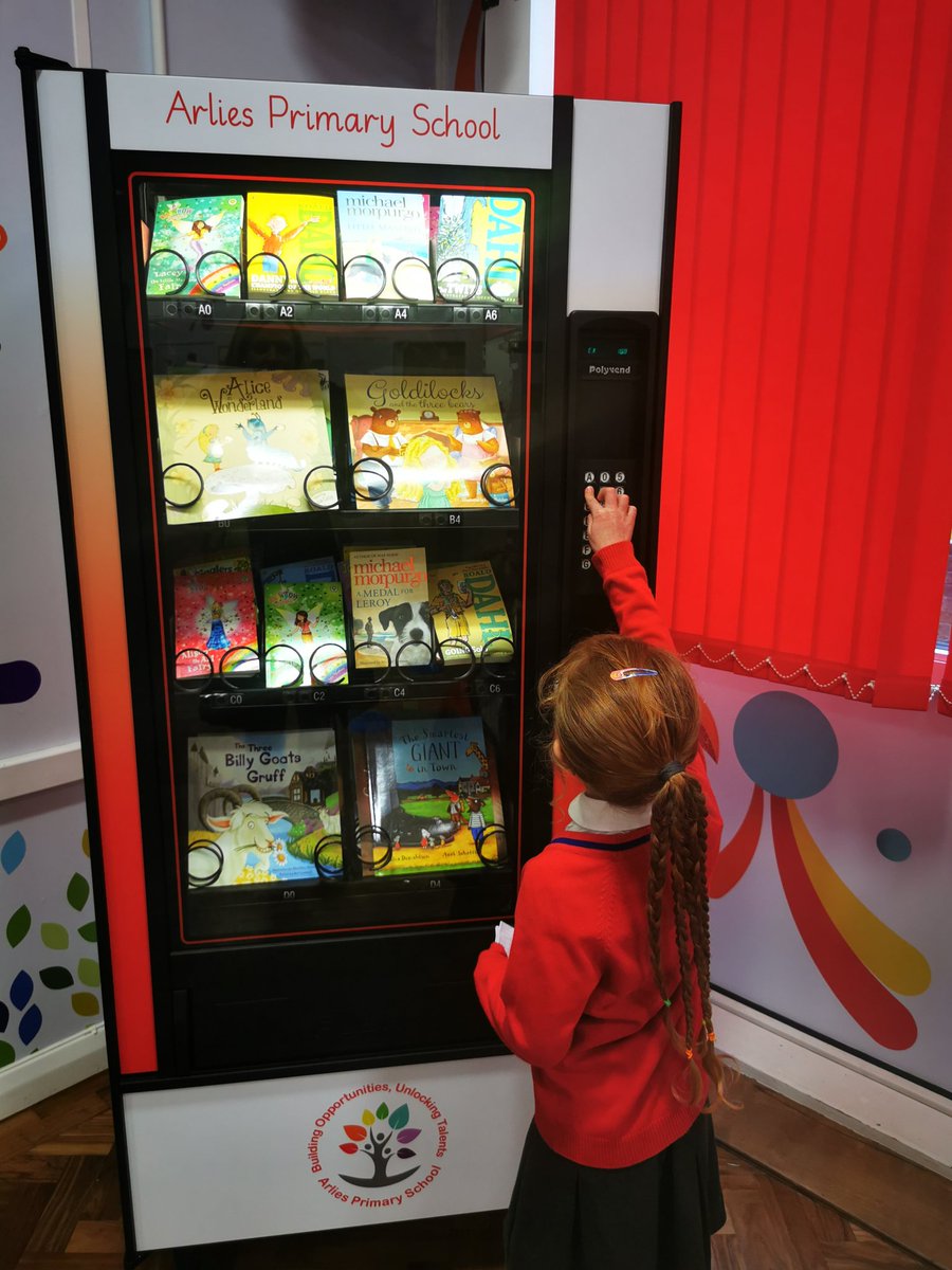 arliestameside's tweet image. It's been busy at the vending machine! Children are inspired to work hard in so many ways to win a golden token 😍 #schoolvalues #inspiration #realexperience #buildingopportunities #readingforpleasure #readingrocks #bookreward