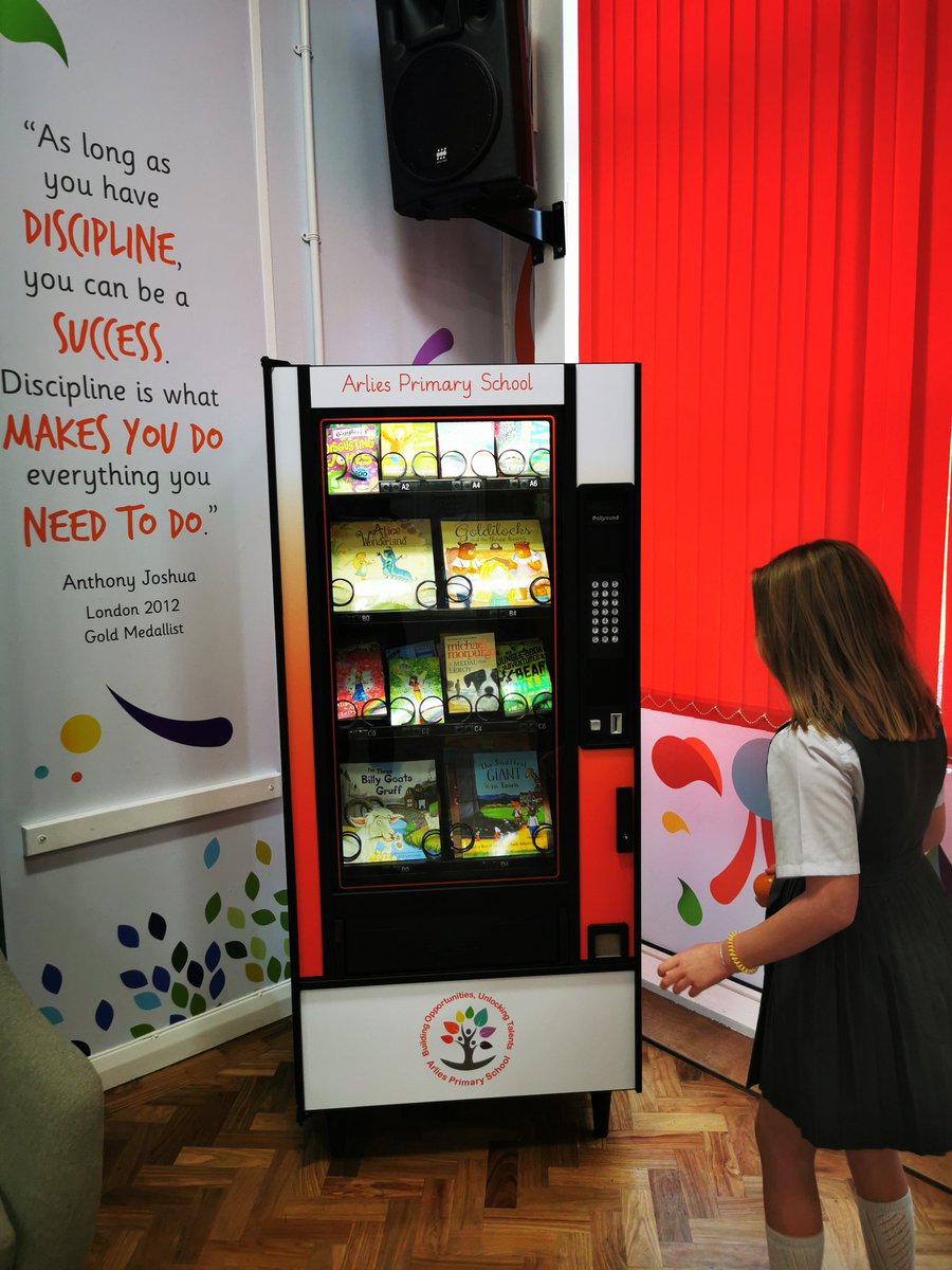 arliestameside's tweet image. It's been busy at the vending machine! Children are inspired to work hard in so many ways to win a golden token 😍 #schoolvalues #inspiration #realexperience #buildingopportunities #readingforpleasure #readingrocks #bookreward