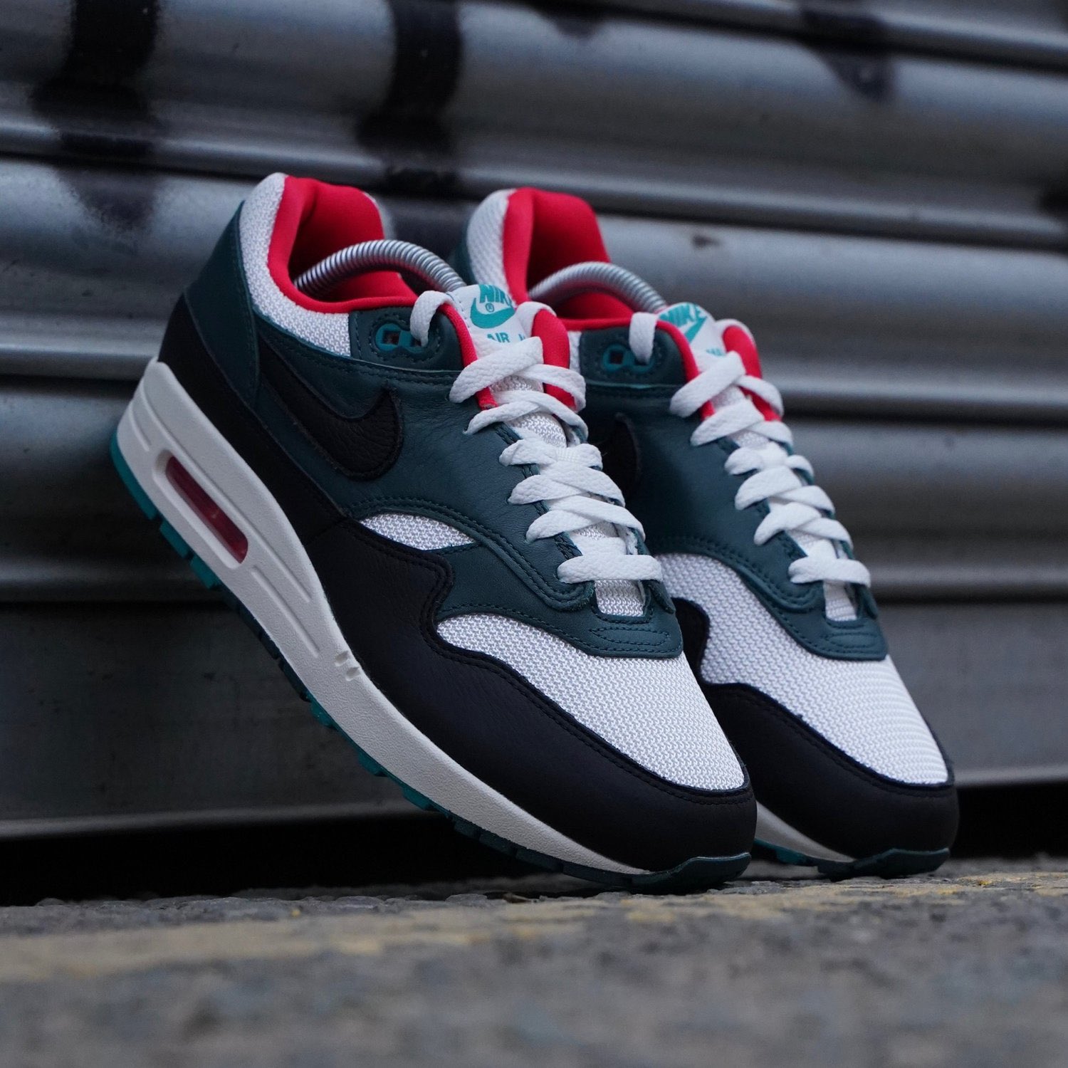 Best nike air max hotsell 1 id