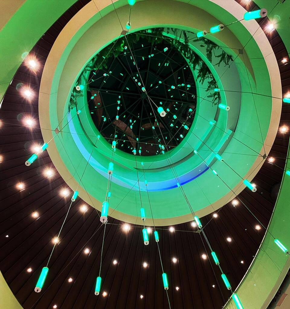 ctrlalthi's tweet image. #starrynight #starrysky #space #stars #lightsaber #nightphotography #nightlights #green #greenlight #sky #vortex #skyporn #nightsky ❇️ instagr.am/p/CpW81rGu1zP/