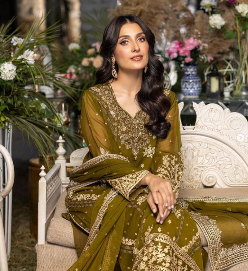 casual ayeza khan dresses Ayeza khan | Pakistani Designer Dresses