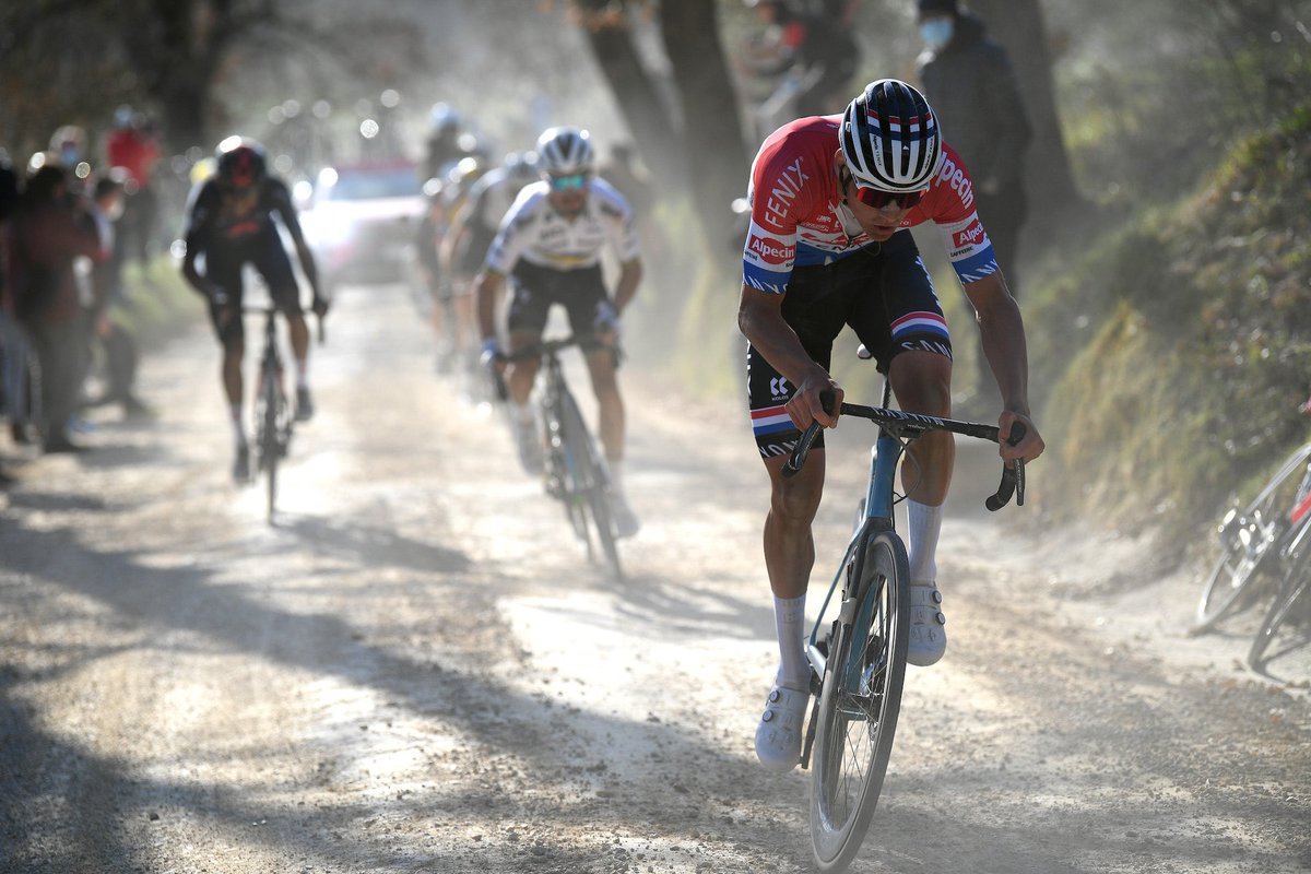 faustocoppi60's tweet photo. Happy Strade Bianche Day, everyone! 😍
#StradeBianche https://t.co/jFhjUv3VPa