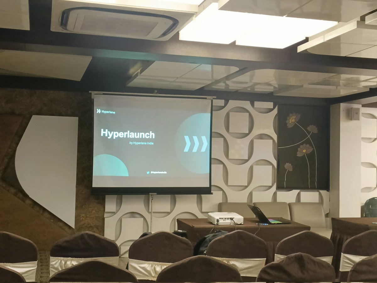 LaxdipPatel's tweet image. Waiting for launch for ✈️#HyperLaunch @hyperlaneIndia 
@vrajdesai78 @keval_vavaliya @KapadiyaVarun @shiv_ops 
#hyperlane #hyperlaunch