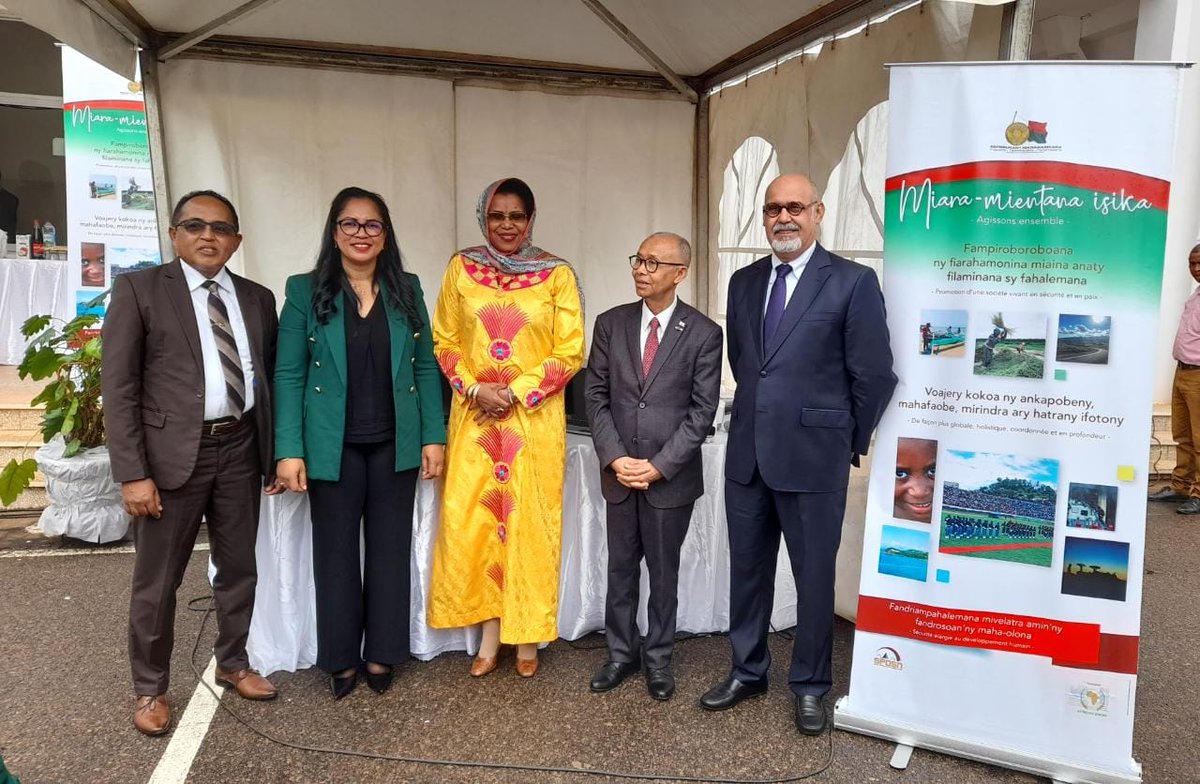 Cérémonie de signature d'une convention et remise des matériels informatiques au SPDSN par <a href="/_AfricanUnion/">African Union</a>