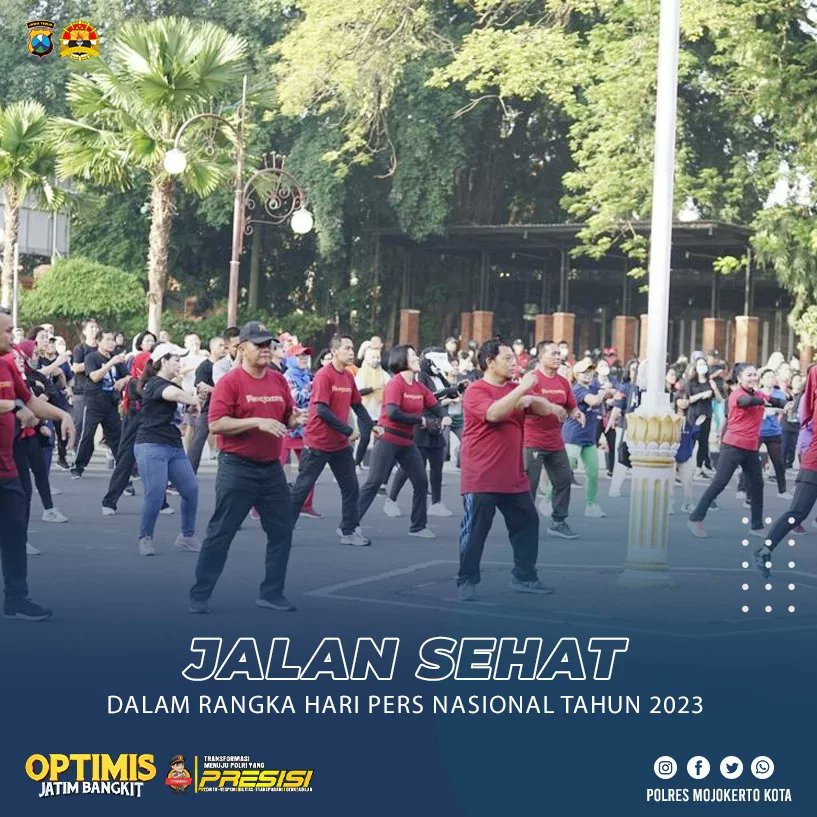 HendikTimoti's tweet photo. Kapolres Mojokerto Kota yang diwakili Kasi Humas ikuti jalan sehat dalam rangka HPN Tahun 2023.
___
"Jadilah Polisi Yang Baik dan Jangan Sakiti Hati Masyarakat”
___
DM atau Tag @polres_mojokerto_kota
.
#HPN
#JalanSehat
#PWIMojokerto
#Mojokerto
#PolresMojokertoKota
#humas https://t.co/FJWMNyTyxq