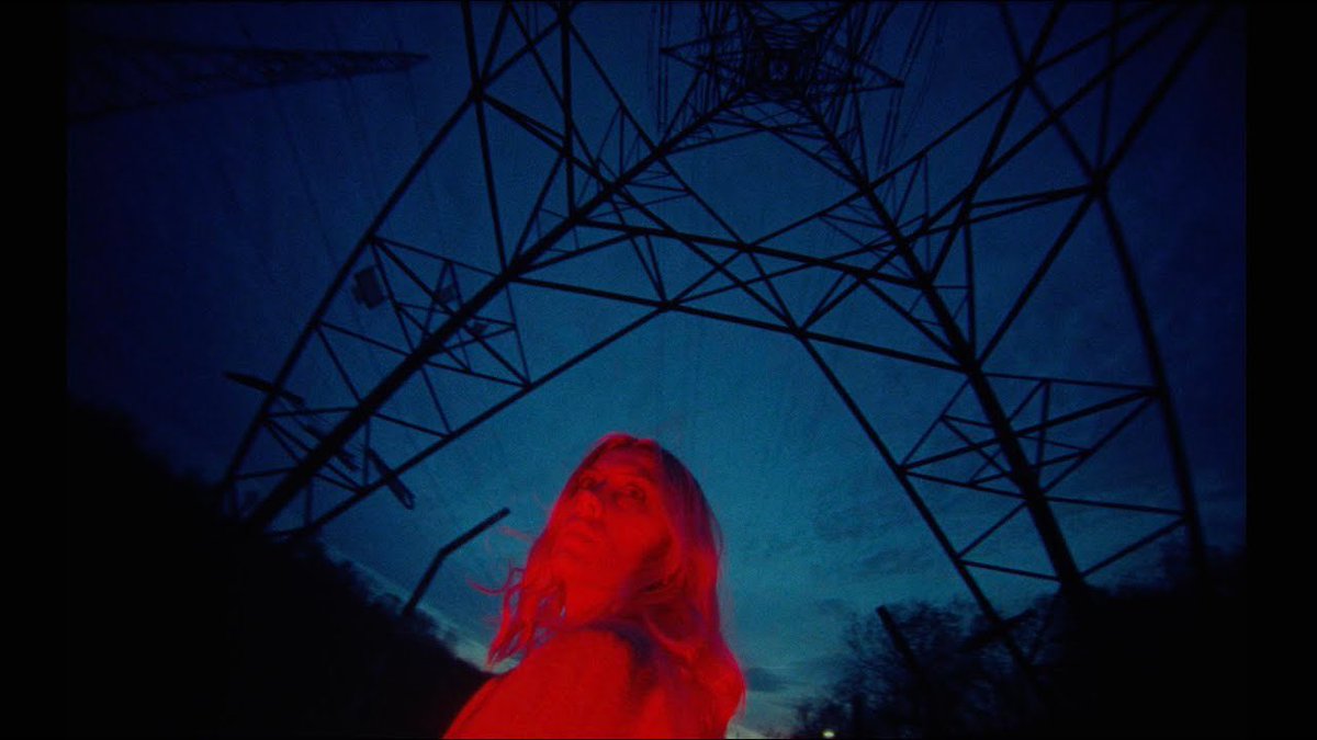 gherkinrowsell's tweet photo. ‘Blue Weekend’ (2021)
DIR: Jordan Hemingway
DOP: Molly Manning Walker https://t.co/GzgRgZMZuN