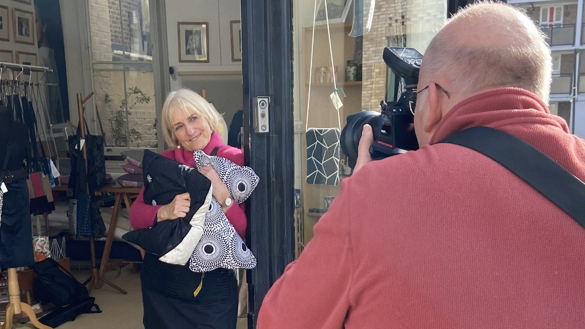 Behind the scenes 📸🎬

On Thursday, Area Manager Shannon was out and about in Hammersmith &amp; Fulham with the talented photographer <a href="/Ealesphotos/">Julian Eales - Photographer</a>, and got some sneaky shots of Julian in action.

#storephotography #onlinehighstreet #shoplocal #hflocal #hfshoplocal #fulhamroad