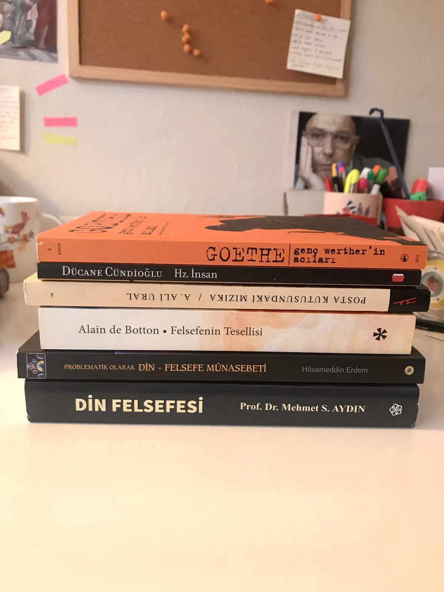 Kütüphaneme sığmamam nedeniyle bazı eski kitaplarımı armağan etmek istiyorum, favlayanlar arasından birine göndericem (24 saat sonunda).

Not: kitaplar biraz çizili olabilir :)