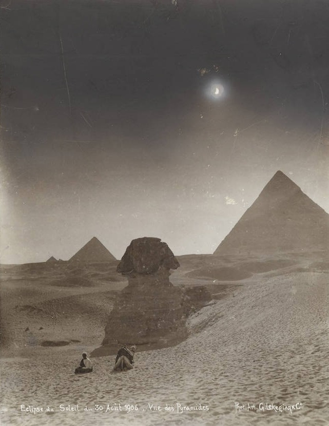 View of the Pyramids during a Solar Eclipse on August 30, 1905.

Photograph by: Gabriel Lekegian.

ancient-origins.net/pyramids