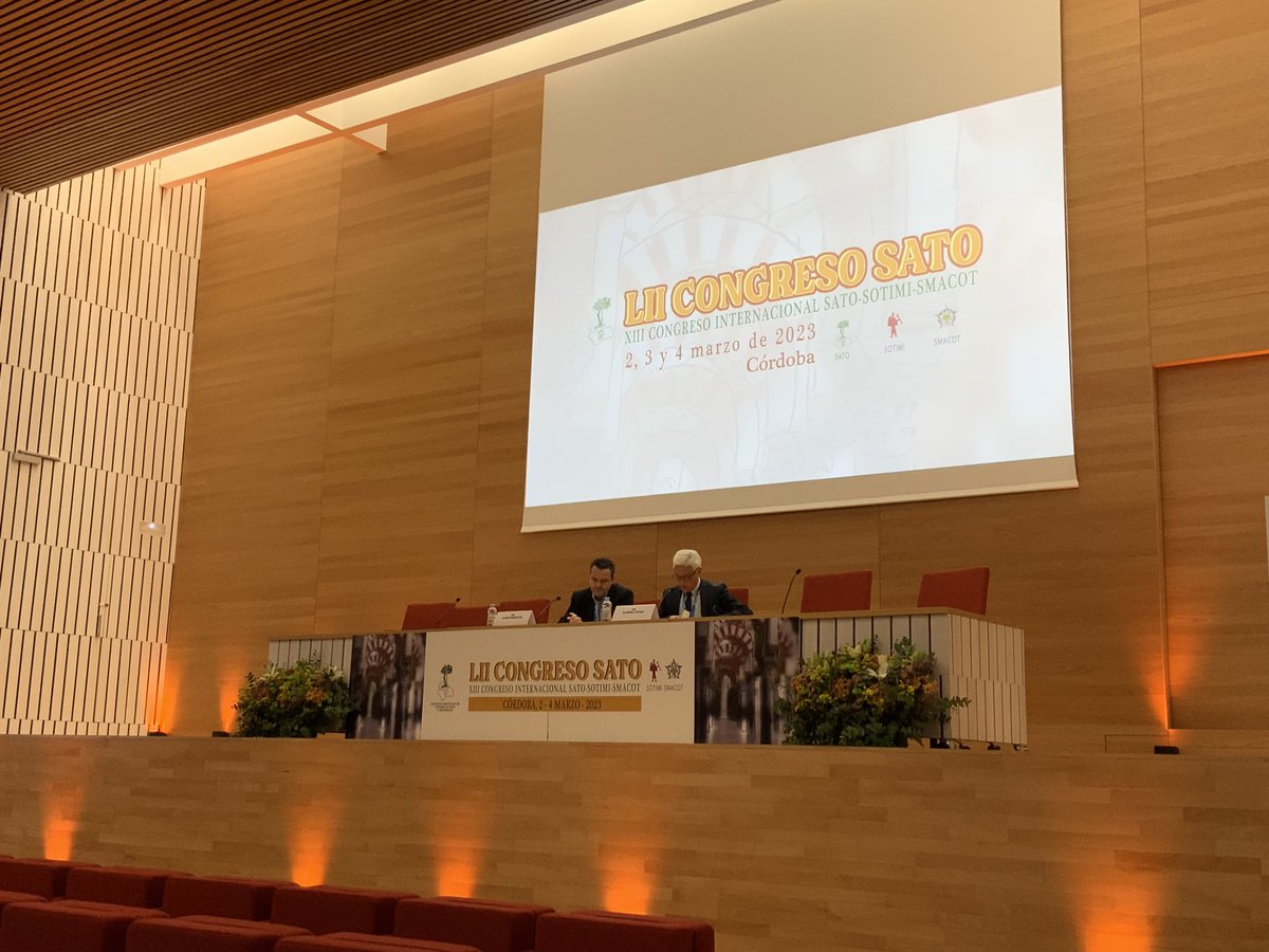 trainhelthcare's tweet photo. Turno e la presentación de las mejores comunicaciones orales, mesa moderada por los doctores Plácido Zamora y Carlos Funes, en el #LIICongesoSATO de @satoportal #Córdoba https://t.co/KPBxu89dkO