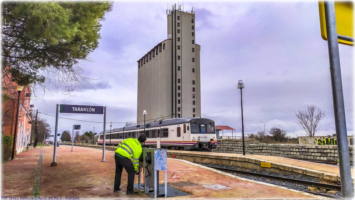 Compañero: Jubilado ⛔
Tren: Apartado ⛔
El que hace la foto: A 560km en peores condiciones ⛔
El servicio: Suprimido ⛔
La EF: Regaló el servicio a una empresa de autobús aliada de las instituciones ⛔
La estación: cerrada y sin personal residente desde 2021 ⛔
Hasta siempre 😭