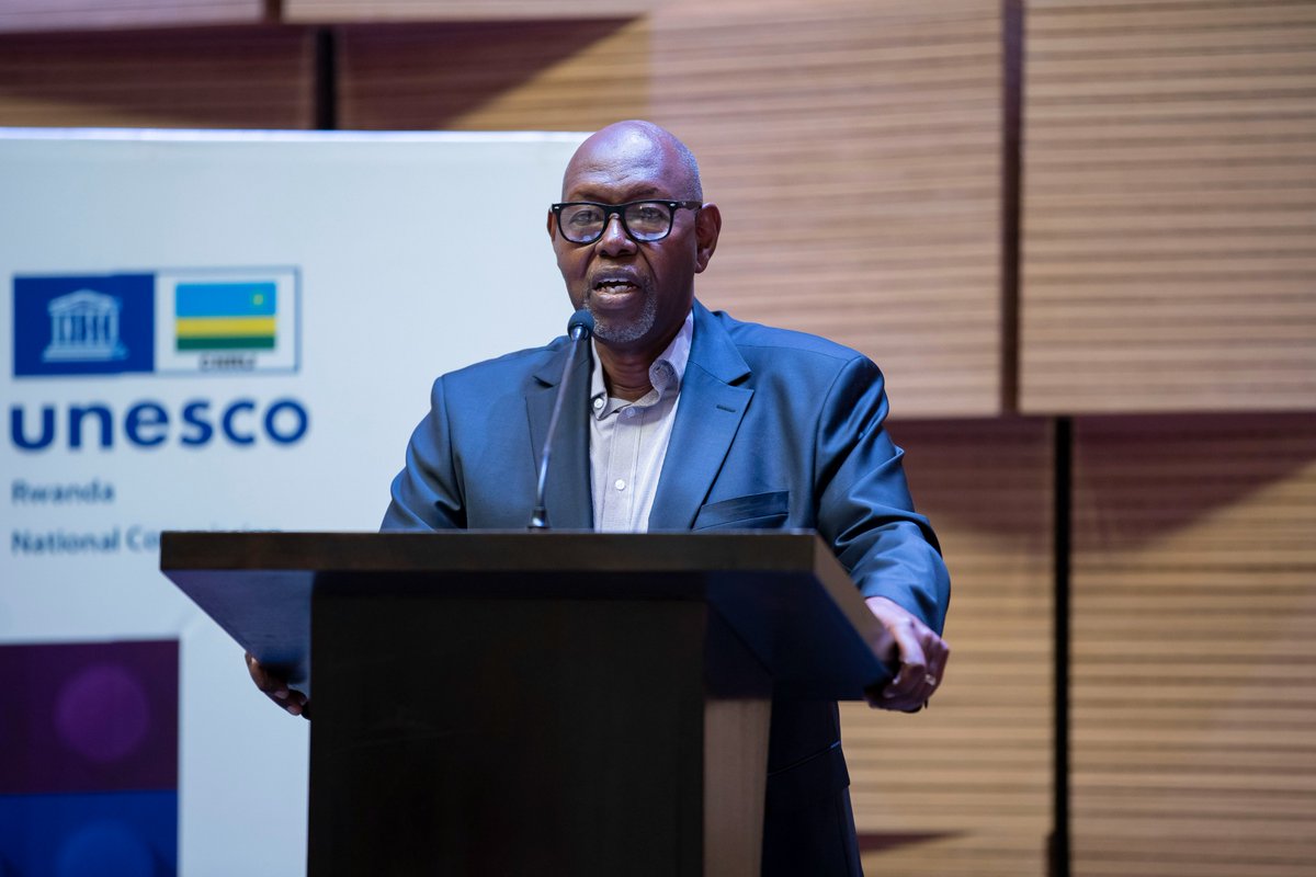 RwandaICT's tweet photo. Happening Now: DG @mbanelson @REBRwanda officiated the opening of the FIRST® LEGO® league championship -a robotics competition for students in ages 12-18 to compete head-to-head, by designing, building, and programming a robot to compete in an alliance format against other teams https://t.co/GMqfNmvcPh