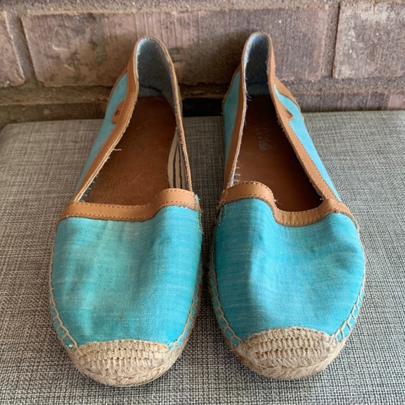 Poshpleasures1's tweet photo. So good I had to share! Check out all the items I'm loving on @Poshmarkapp #poshmark #fashion #style #shopmycloset #luckybrand #sperry #dirtylaundry: https://t.co/mCpVP5PYNh https://t.co/Eptkj3Orqm