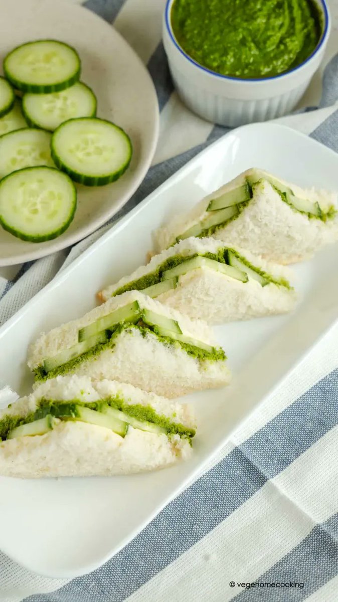 Muqaddasa12's tweet photo. CUCUMBER AND GREEN CHUTNEY SANDWICHES:
#easyfoodrecipe   #food  #sandwichrecipe   #deliciousrecipe
Click on the link to see the complete recipe
https://t.co/qXNoDr8mm8 https://t.co/orFVHp8UEs