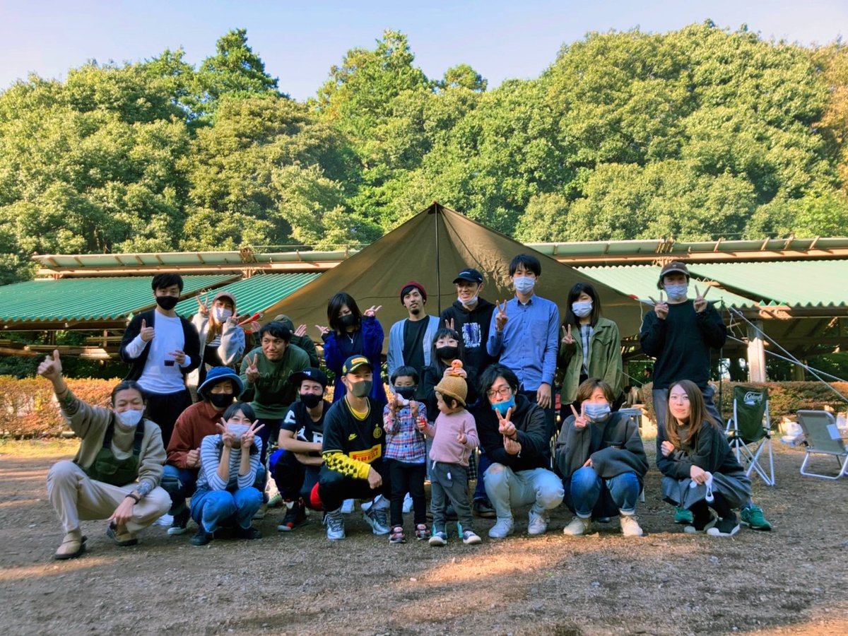 【蹴りたがりの選手募集のお知らせ】
千葉県フットサル3部リーグ参戦中のRAWKS/F.C.では、来季に向けて FP•GK•練習生を募集いたします🎖

現在 決定日程
3/6月 21:00-23:00 MFP千住 
3/8水 21:30-23:00 MFP千住 

未経験,経験者,不問✨
参加されたい方のご連絡お待ちしております！

#フットサル
