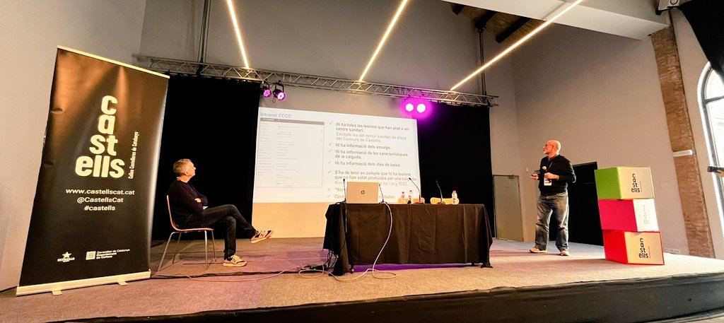 Parlem de sinistralitat amb <a href="/IgnasiEscamilla/">Ignasi Escamilla 🎗</a>, responsable de seguretat i prevenció de la CCCC, i Enric Rovira, metge epidemiòleg i expert en dades de <a href="/FomentCasteller/">Foment Casteller</a> <a href="/JoveDeTarragona/">Colla Jove de Tarragona</a>.

#sabiesque la temporada passada hi va haver un sinistre per cada 31 #castells?