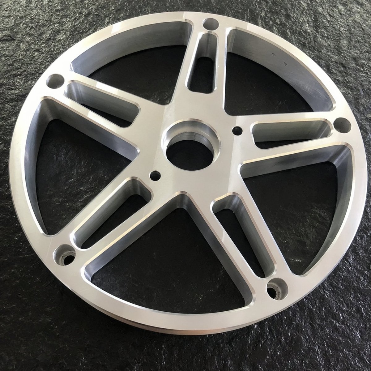 cnc_julia's tweet image. Accept parts customization ＃cnc #machining #metal #process #steel #al