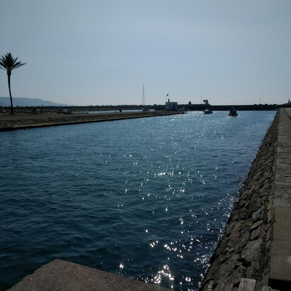 Meer, ich muss ans Meer, hier Empuria Brava Hafeneinfahrt ❤️