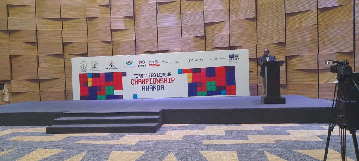UNESCO_rwanda's tweet photo. #HappeningNow: #FirstLegoLeague Championship for High Schools in Rwanda. The Secretary General @cnru2020 appreciated the effort of @REBRwanda @Rwanda_Edu @RwandaICT @giz_rwanda @coderina Unesco n organising this #STEM innovative competion for students.
@UnescoEast @creativity_rw https://t.co/jy5oHDZ7BX