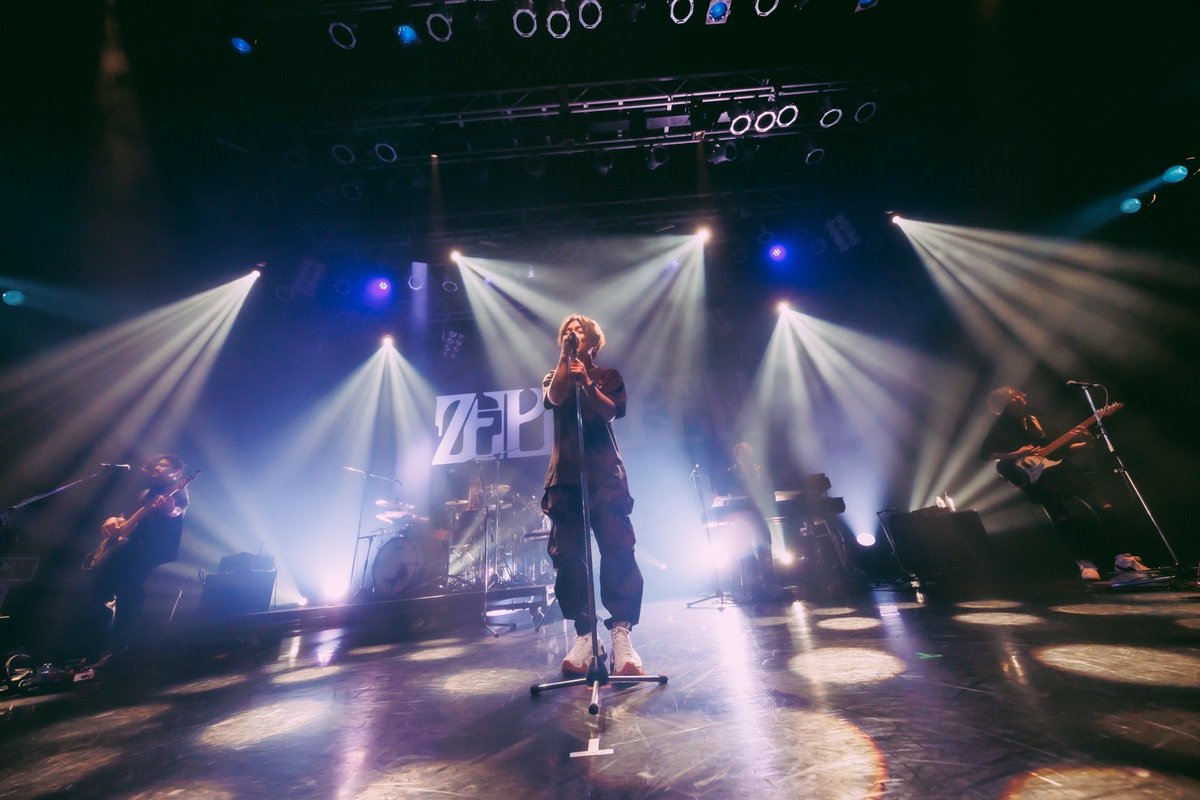 Zephyren_'s tweet photo. 【Zephyren presents A.V.E.S.T project vol.17】
LIVE PHOTO!
2023.3.4(Sat)
Spotify O-EAST
優里
@yuuri_official
Photo by
@sai_cho_823
#AVEST
#アベスト
#優里 https://t.co/h8TQQ2mkQj